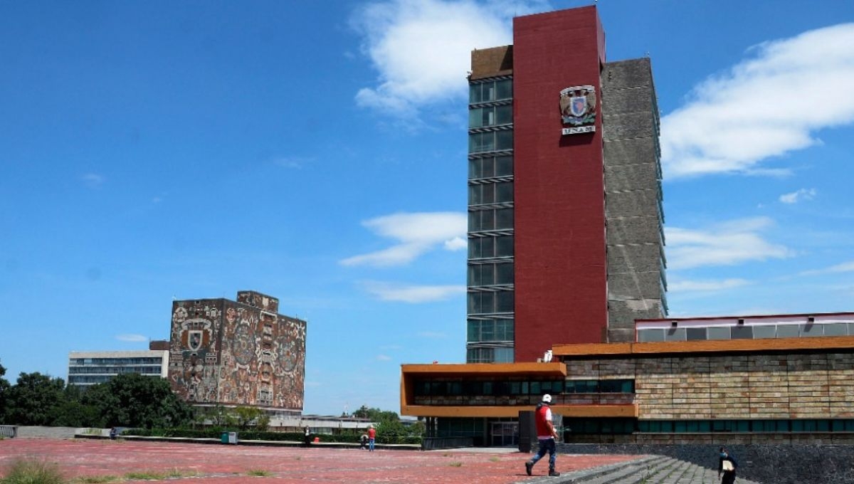 Presidente de la República denuncia a la UNAM como asilo de 'Pseudocientíficos Corruptos'