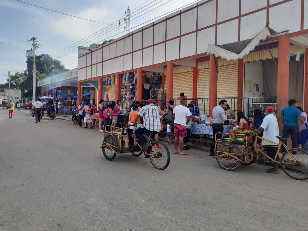 Repuntan ventas de comerciantes ambulantes del Mercado Municipal de José María Morelos