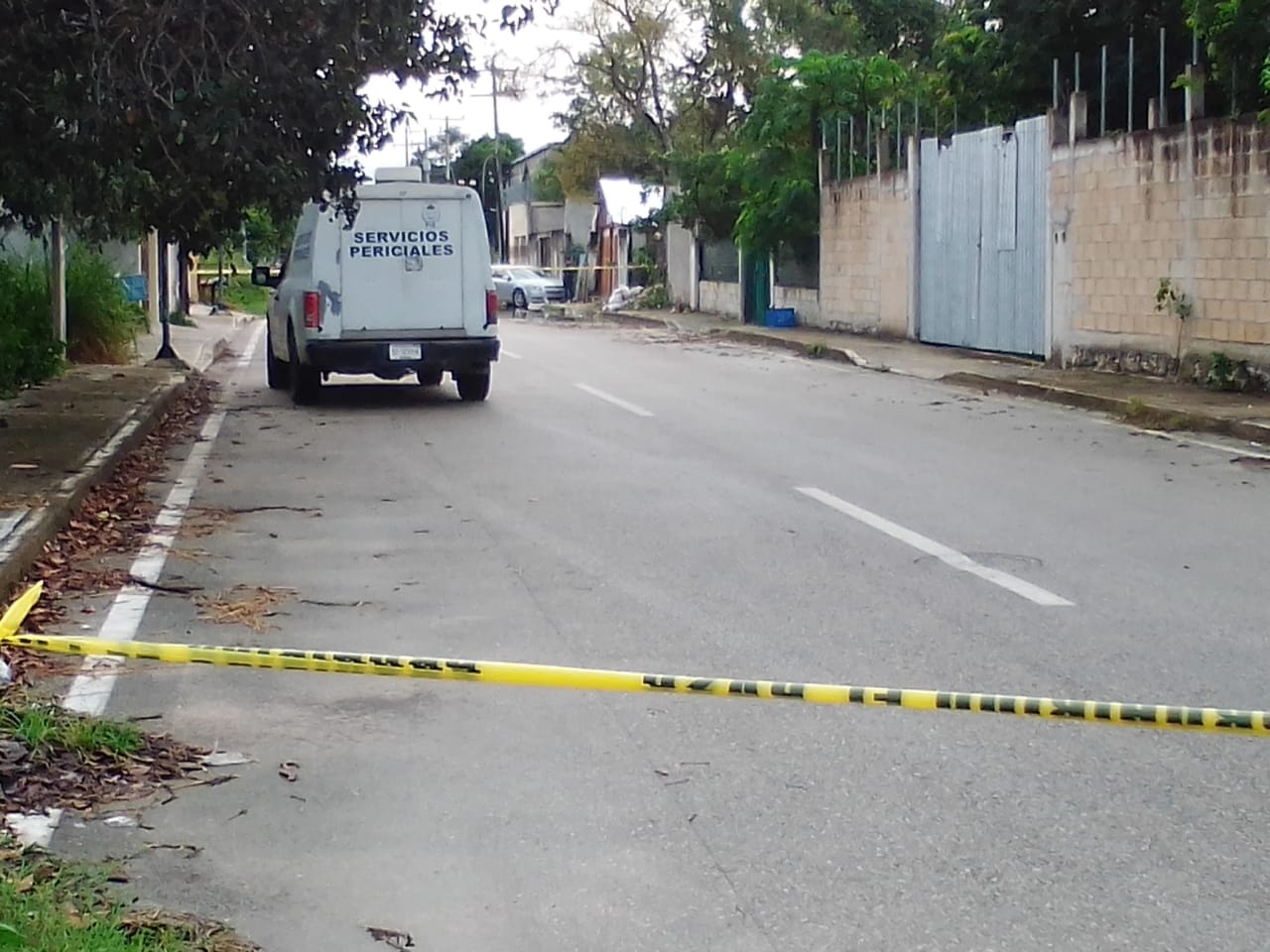 Encuentran cuerpo de una mujer dentro de un coche en Playa del Carmen