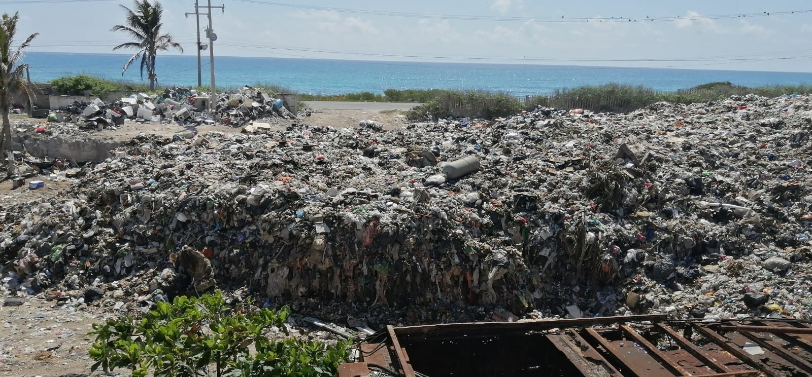 Vecinos de Isla Mujeres piden sacar la basura de la ínsula por posibles daños a la salud