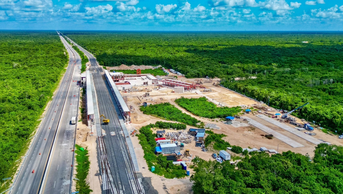 Gobierno de Quintana Roo presenta ruta turística 'Más allá del Sol' en Lázaro Cárdenas