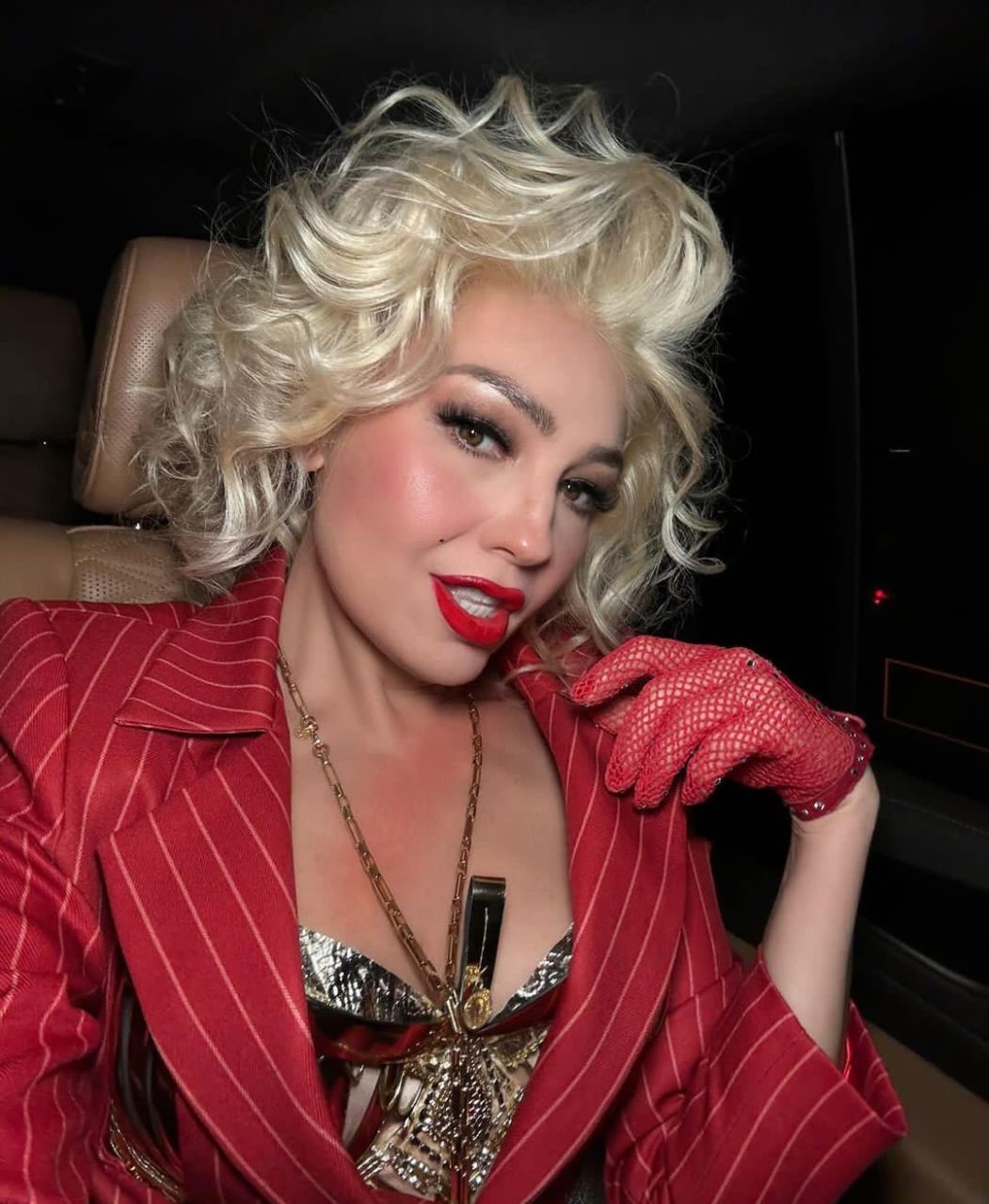 ¿Marilyn Monroe o Madonna? Thalía sorprende con repentino cambio de look: FOTO
