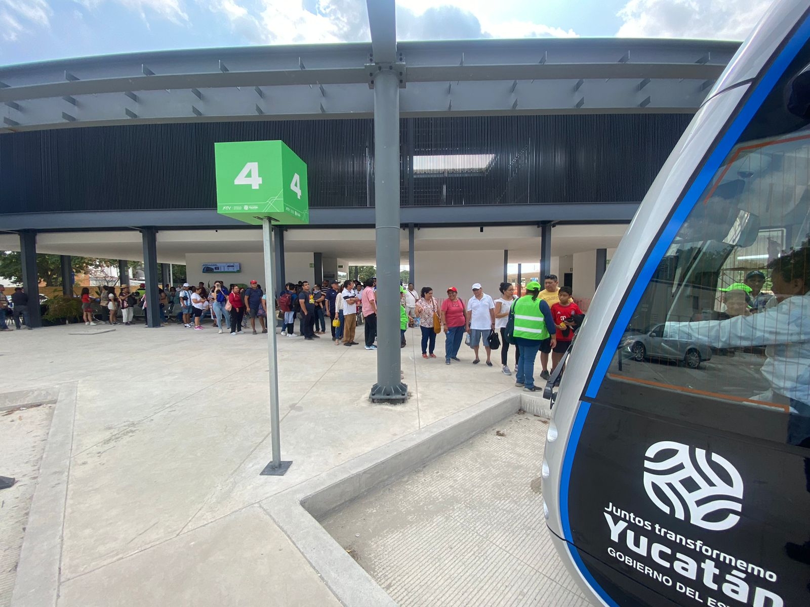 Así es viajar en IE-TRAM desde La Plancha en Mérida a la Estación Teya del Tren Maya: EN VIVO