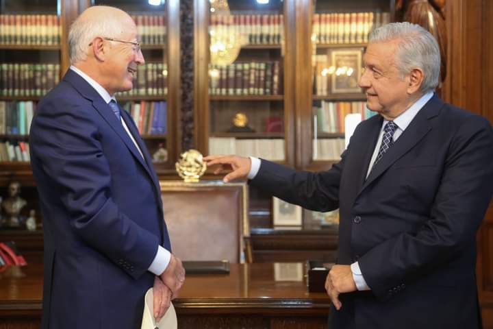 Presidente Andrés Manuel López Obrador y el embajador Ken Salazar