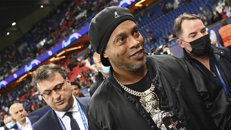Ronaldinho podría volver a la cárcel por un presunto fraude