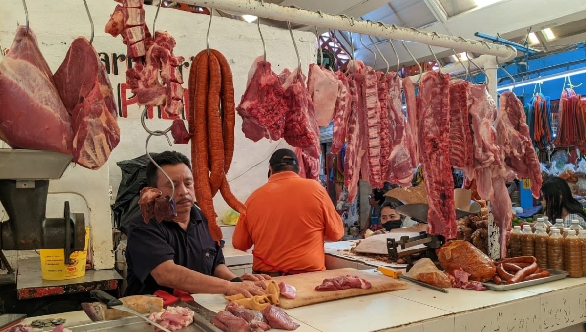 Locatarios anuncian aumento al precio de las carnes en la Villa de Sabancuy, Campeche