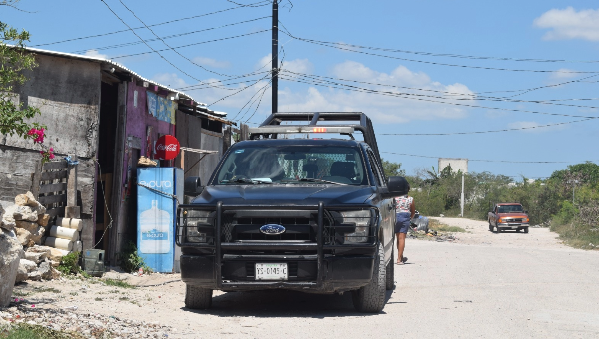 Hombre ataca a una familia con un bate en Flamboyanes, Progreso