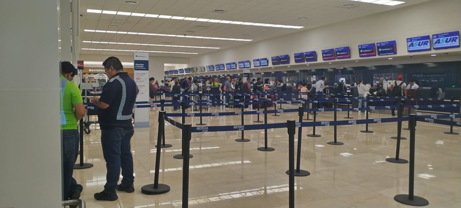 VivaAerobus retrasa dos vuelos de Guadalajara y Monterrey en el aeropuerto de Mérida