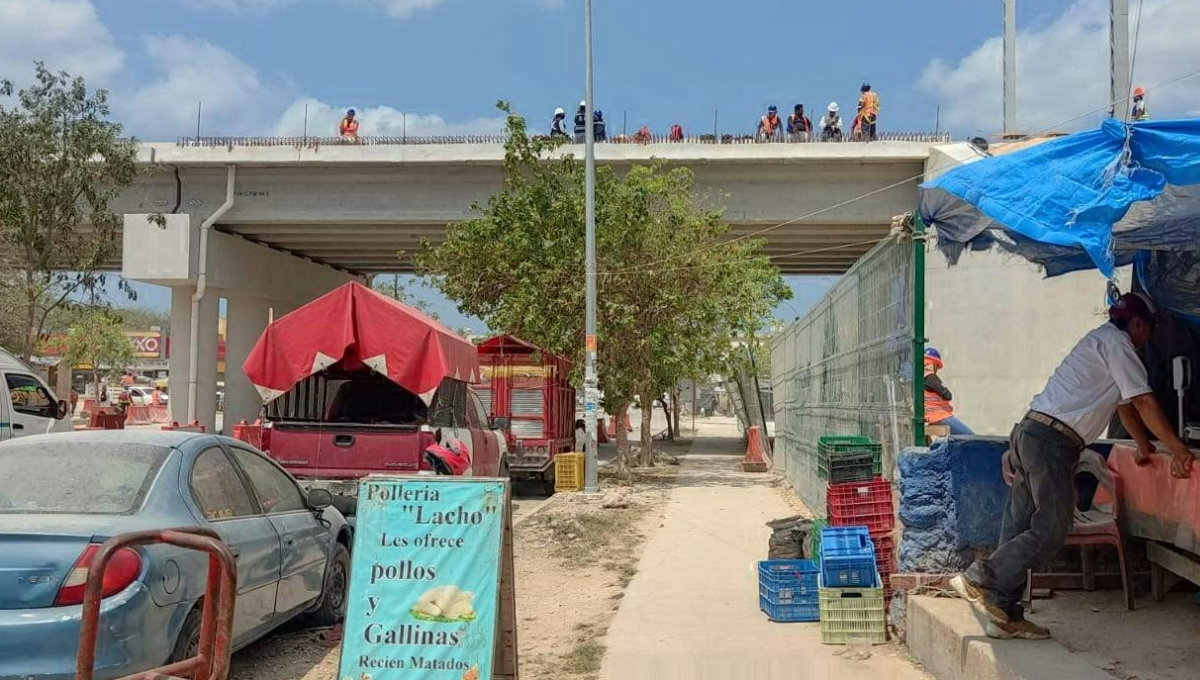 Obreros del Tren Maya trabajan a marcha forzadas en el Tramo Playa del Carmen