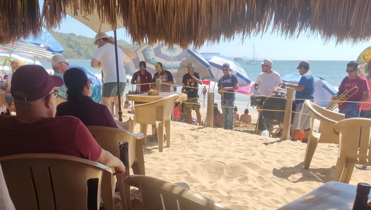 Las bandas forman parte de los atractivos turísticos de Mazatlán