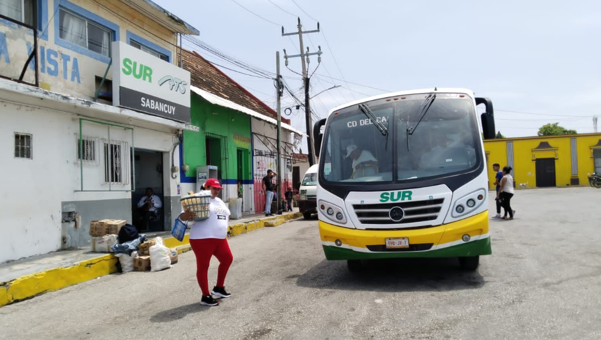 Pobladores de Sabancuy, Campeche demandan autobuses las 24 horas