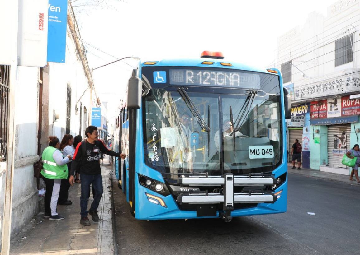 Ruta 50 Sur-Villa Magna de Va y Ven inicia operaciones con viajes gratis en Mérida