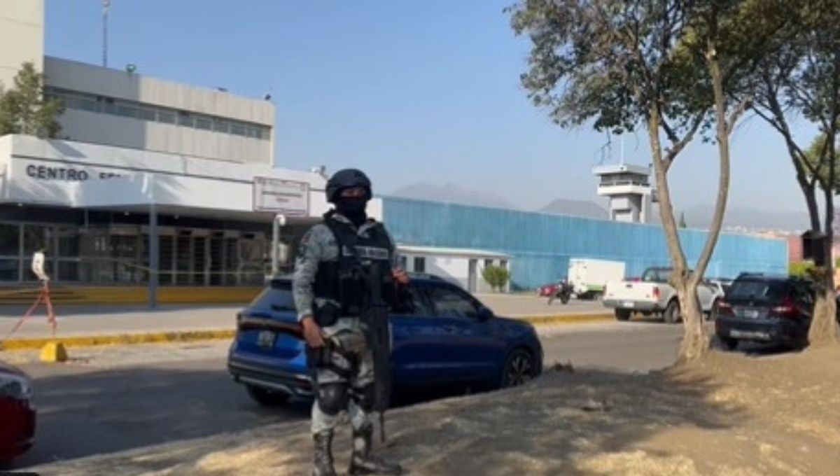 Jesús Murillo Karam, ex procurador general de la República fue trasladado bajo un importante operativo de seguridad del penal de Tepepan a su casa en Lomas de Chapultepec en la Ciudad de México
