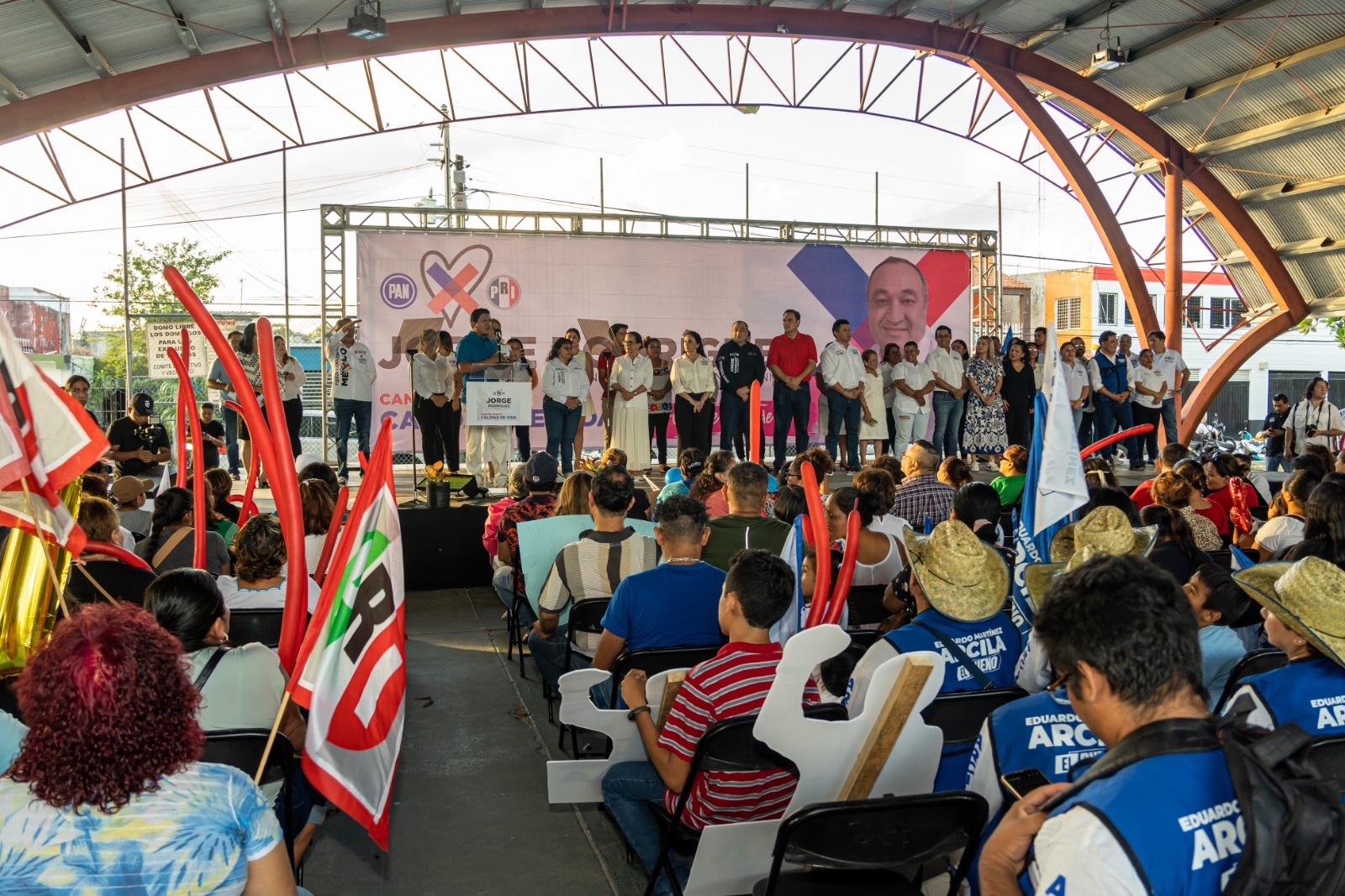 Candidatos a la Alcaldía de Cancún 'desaparecieron' en su segundo día de campaña