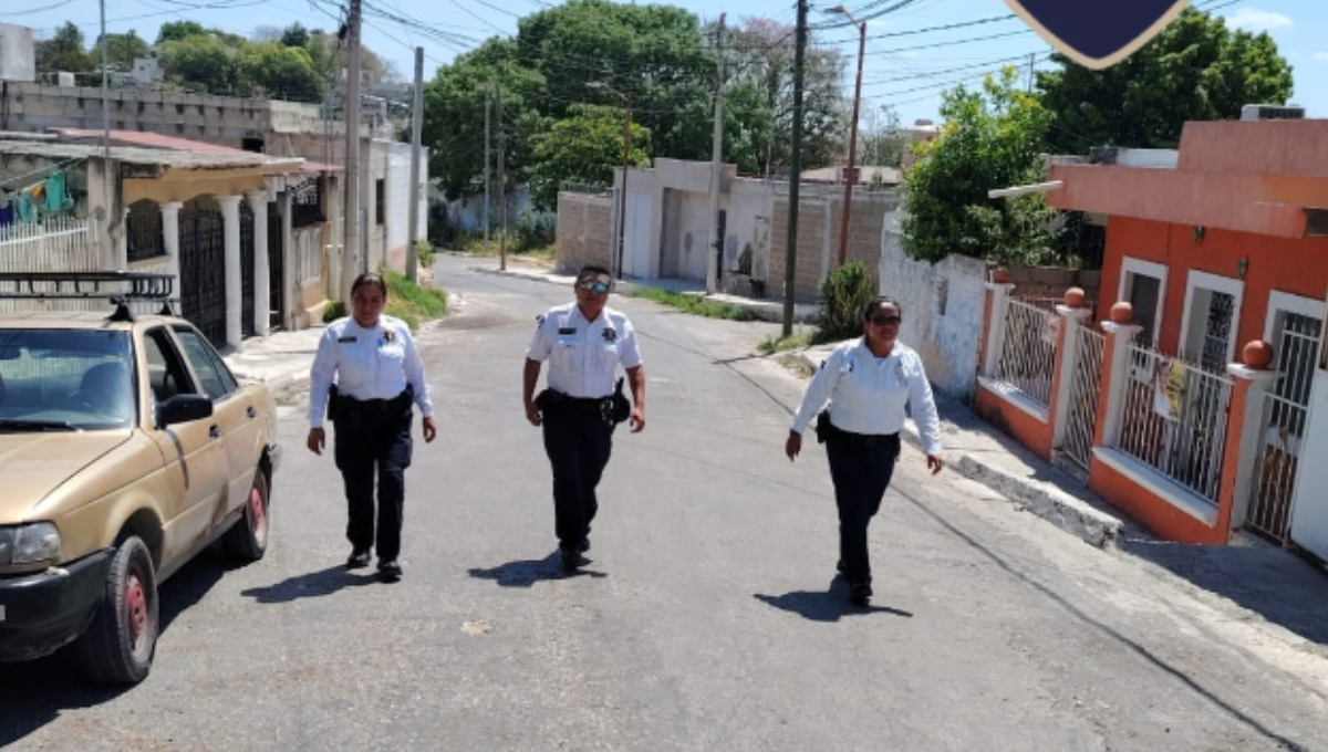 Policías de Campeche recorren colonias caminando