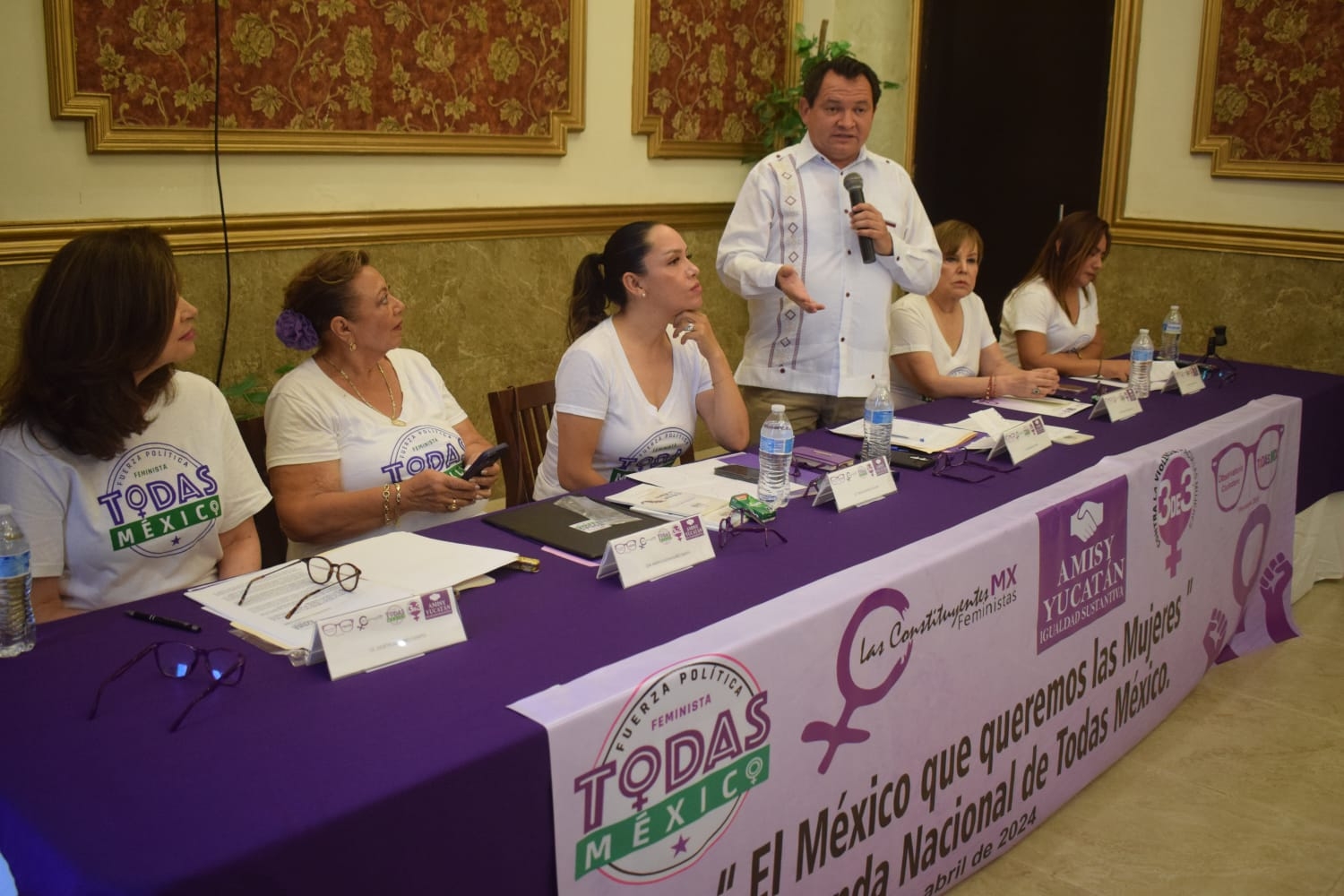 Candidatos a la gubernatura de Yucatán firman acuerdo para erradicar la violencia contra la mujer
