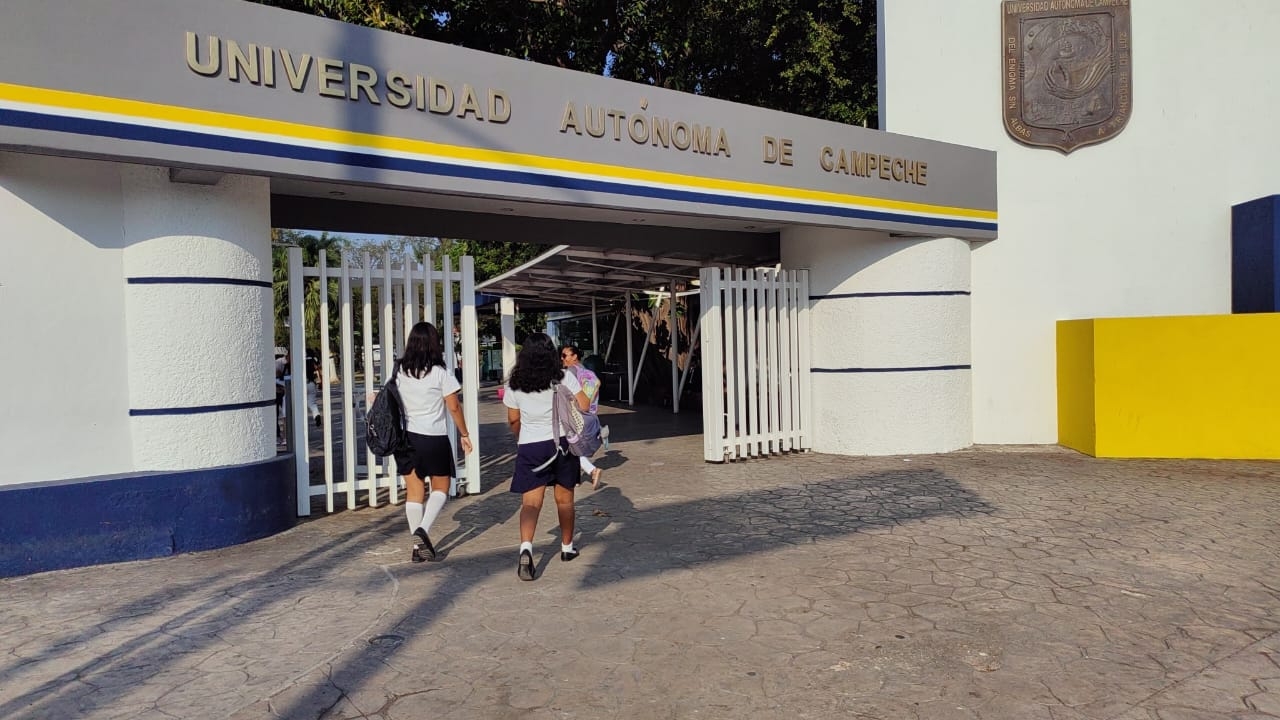 Alumnos de la Universidad Autónoma de Campeche regresan a clases tras dos semanas de huelga: EN VIVO