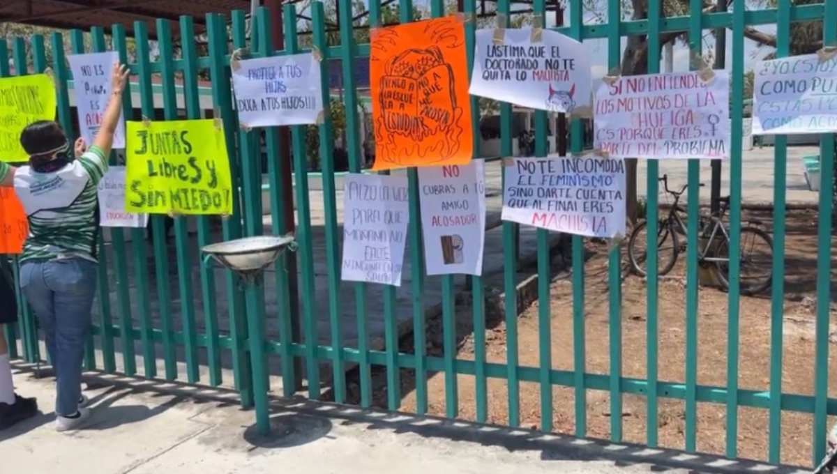 Alumnas se manifestaron contra el Director del Cobach 2 de Chetumal por presuntamente encubrir al agresor