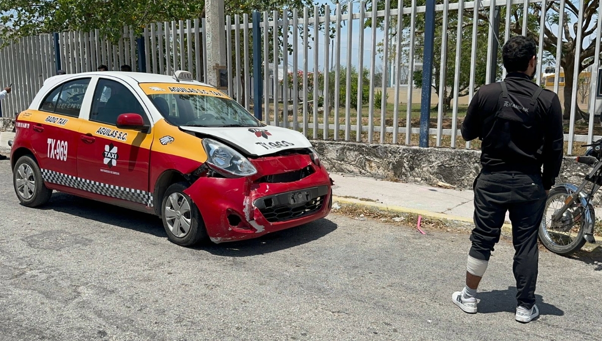 Motociclista se pasa el alto y provoca un accidente en Campeche