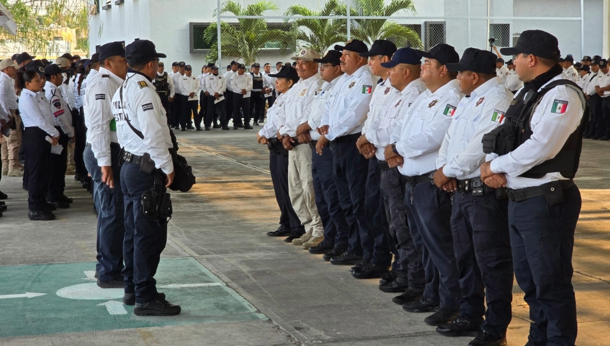 Policías de Campeche harán recorridos a pie ante la falta de gasolina para las patrullas
