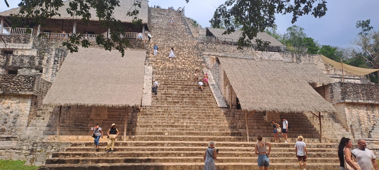 Ek Balam cautiva a visitantes como la zona maya custodiada por árboles gigantes en Yucatán