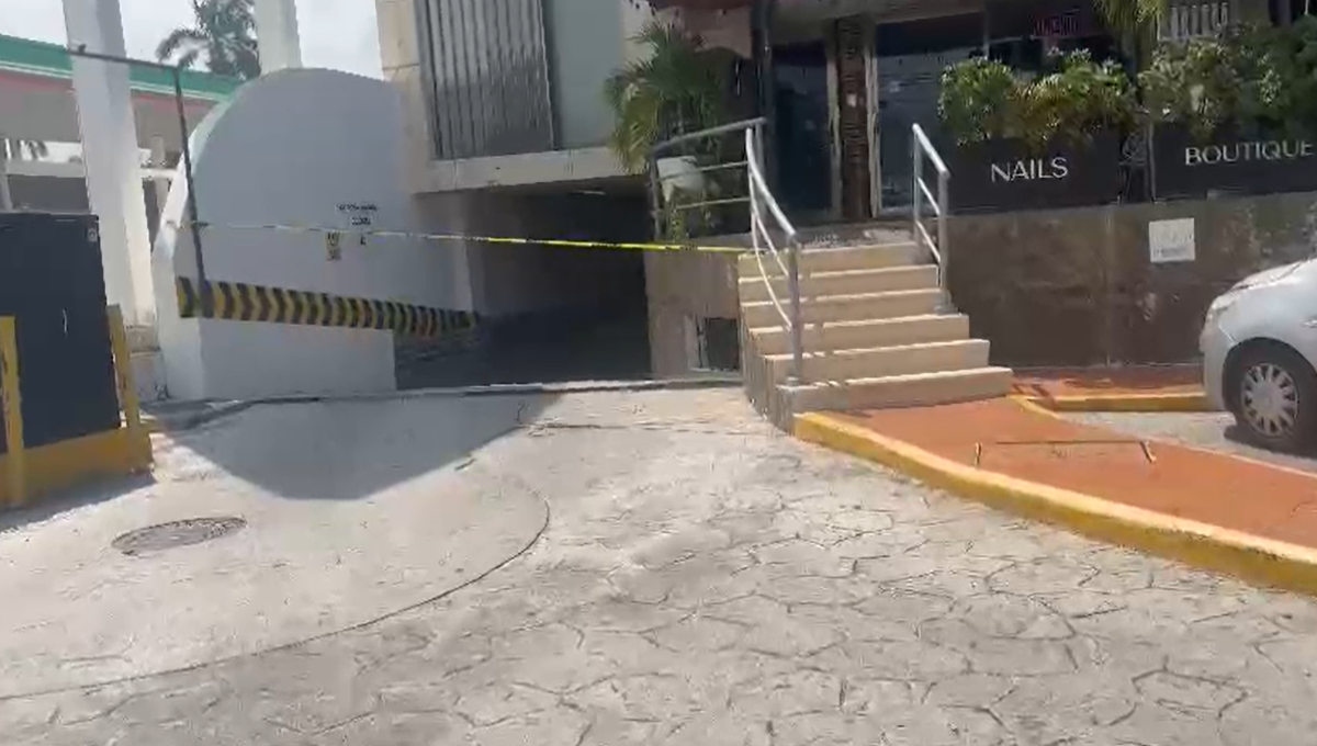 Ejecutan a un hombre en Plaza Península de Cancún