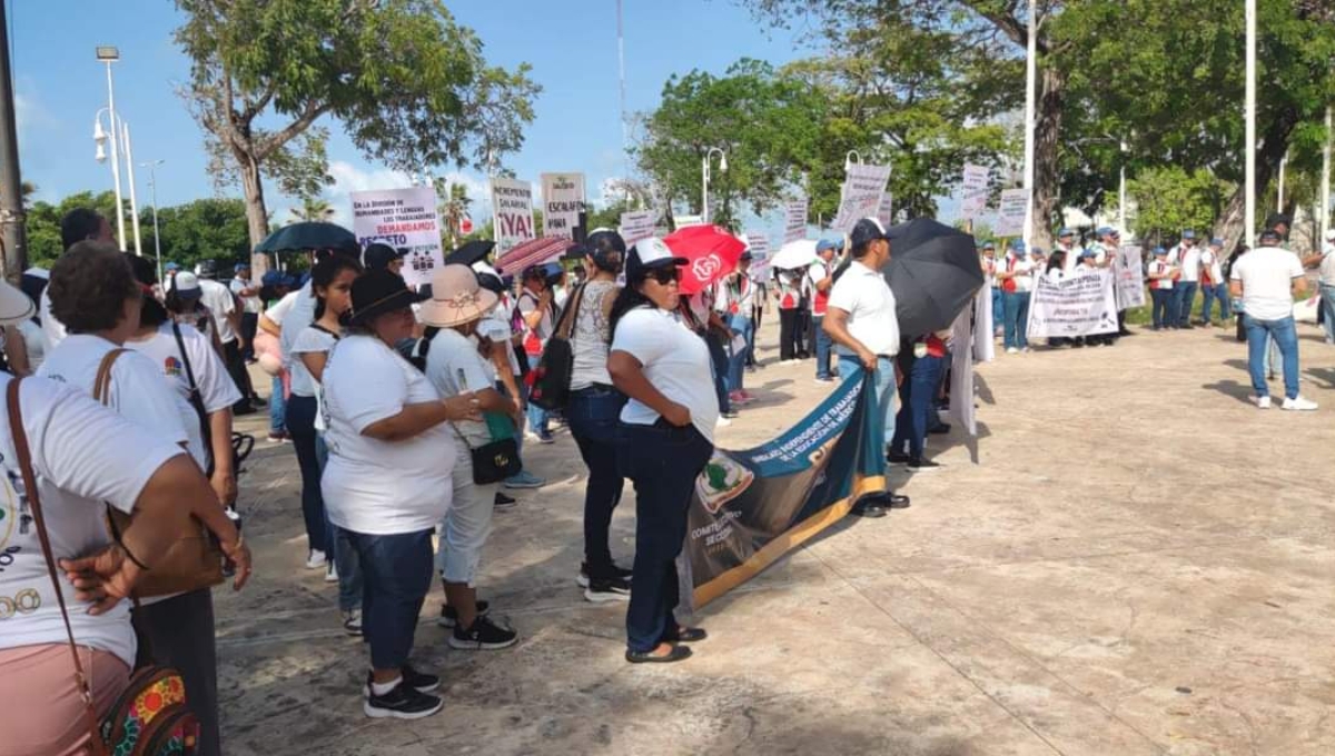Manifestantes piden mejor atención al sector laboral en Chetumal