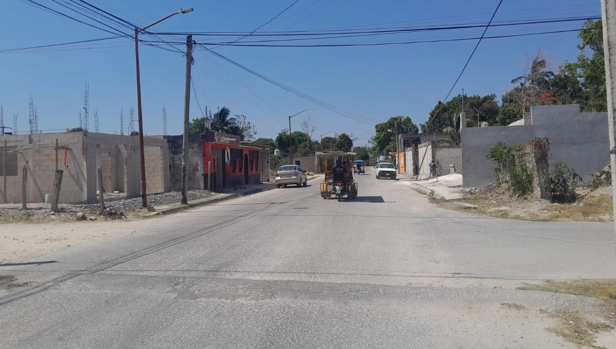 'Motoratones' roban pertenencias a un transeúnte en Escárcega, Campeche