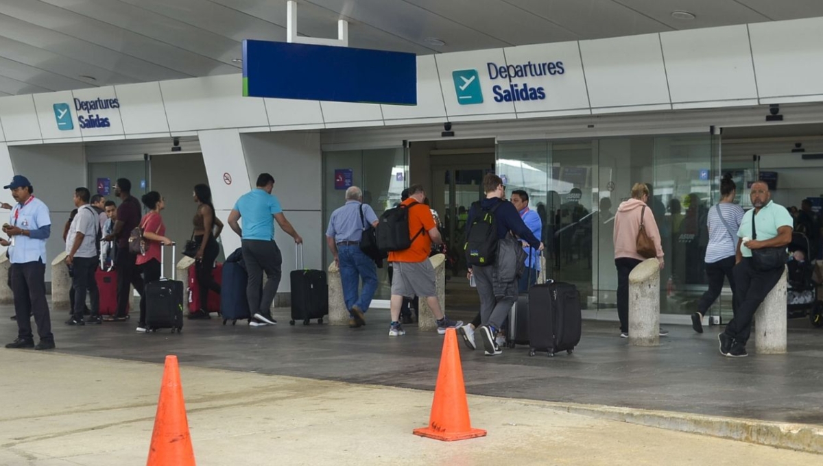 ¿Cuánto cuesta un taxi del aeropuerto de Cancún a la Zona Hotelera?