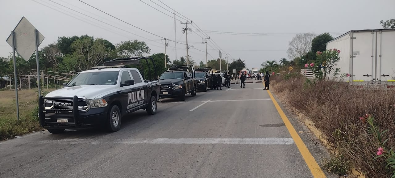 Ejidatarios de Nuevo Israel bloquearon la carretera Chetumal-Mérida