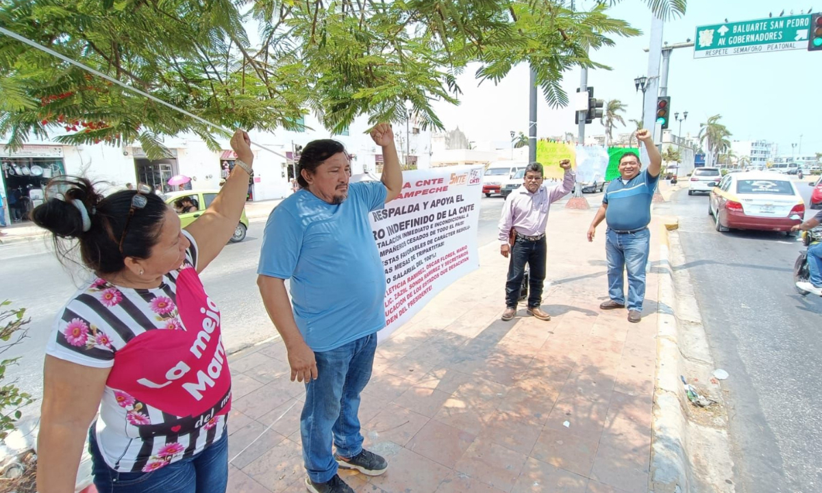  Maestros del CNTE Campeche protestan para exigir justicia laboral   