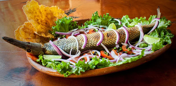 El pejelagarto es un platillo icónico en Tabasco, por lo que comerlo es parte de la experiencia que ofrece el llamado edén