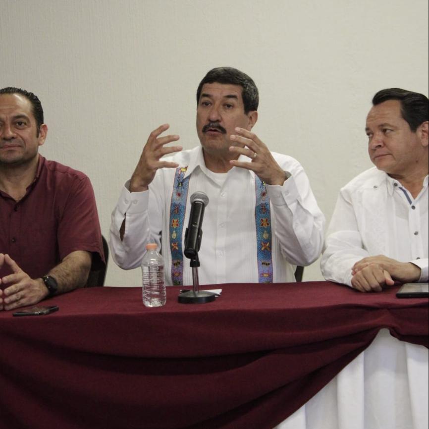 Javier Corral pidió que no le crean al cuento de que la llegada de Morena podría desestabilizar el Estado
