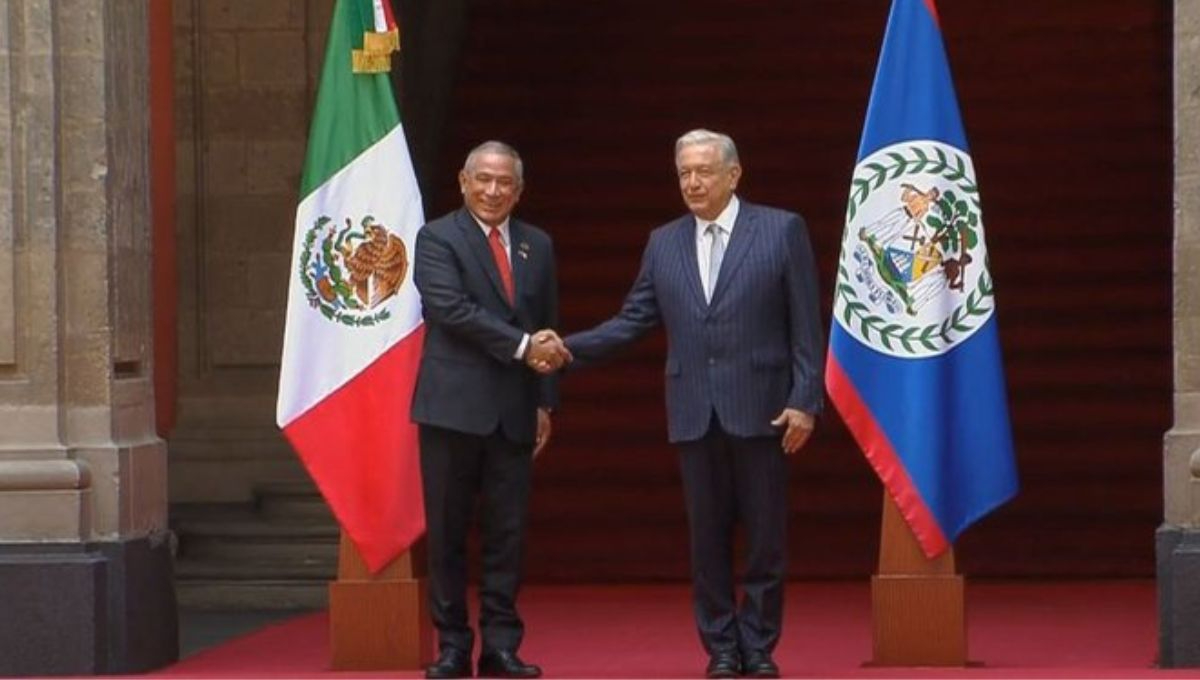 AMLO recibe en Palacio Nacional al Primer Ministro de Belice para fortalecer lazos