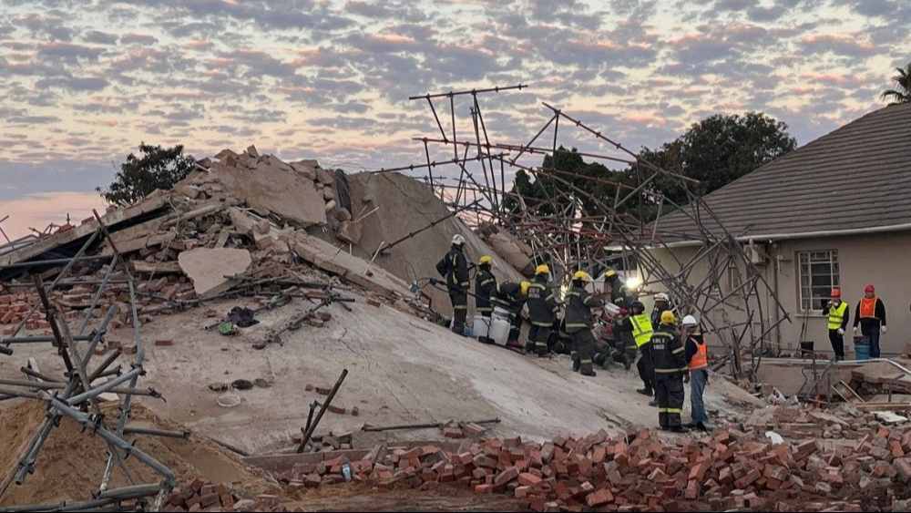 Aumenta número de víctimas tras derrumbe en Sudáfrica