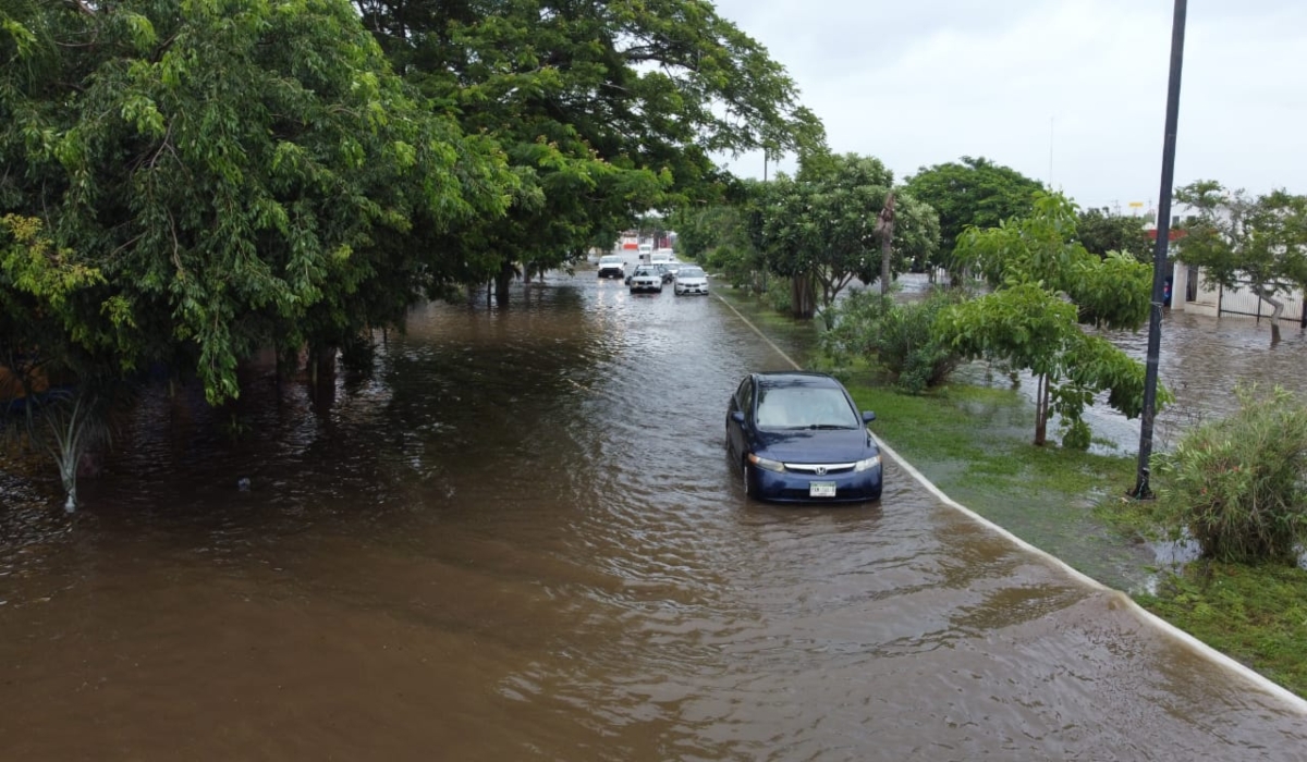Más de 300 vehículos tuvieron problemas mecánicos por las inundaciones en Yucatán