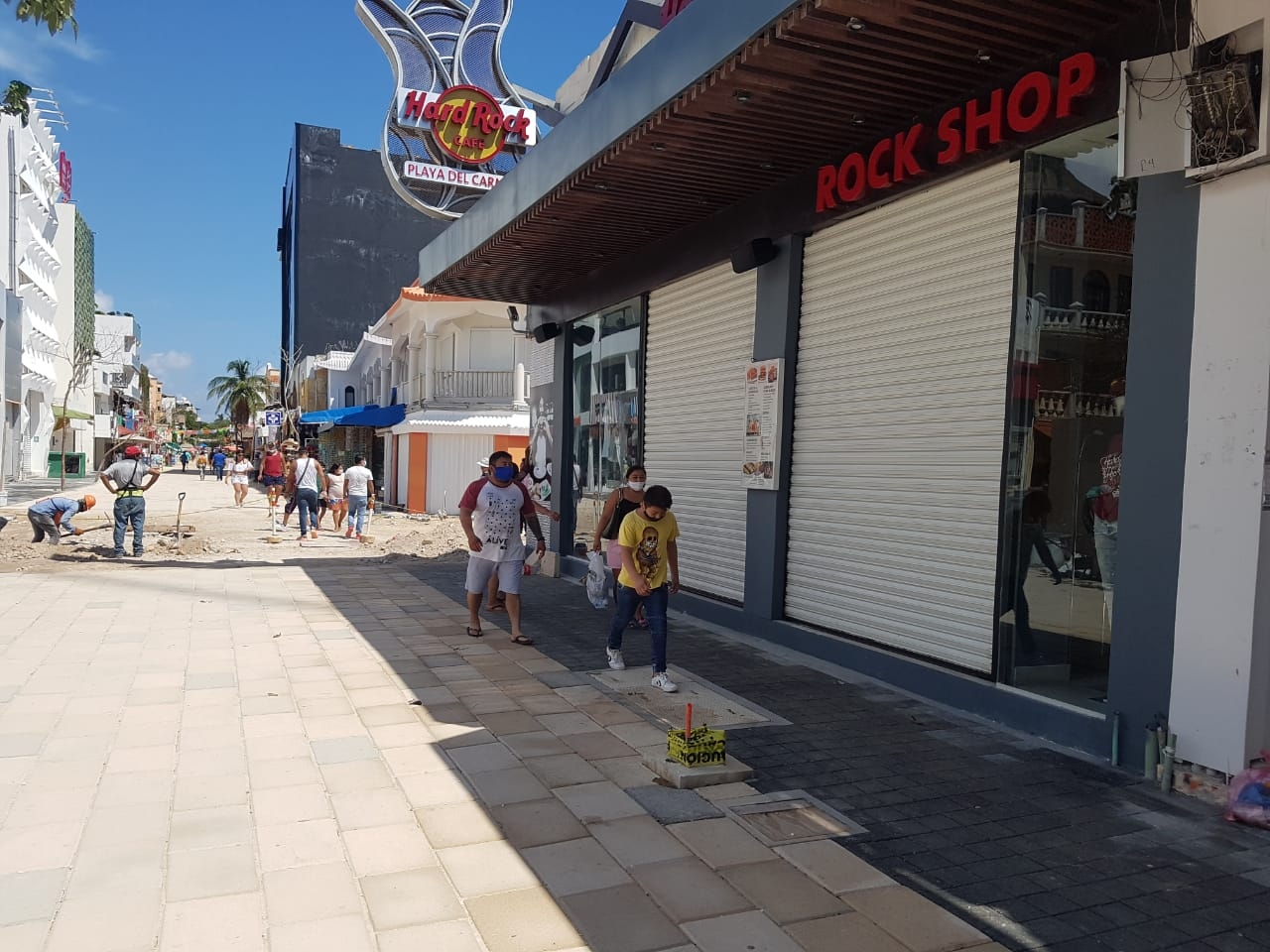 Más de 800 negocios no volverán a abrir den Playa del Carmen