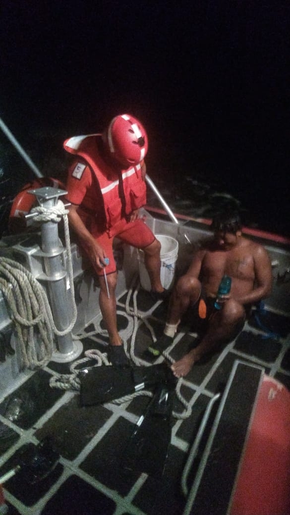 La SEMAR rescata a buzo en aguas de Campeche