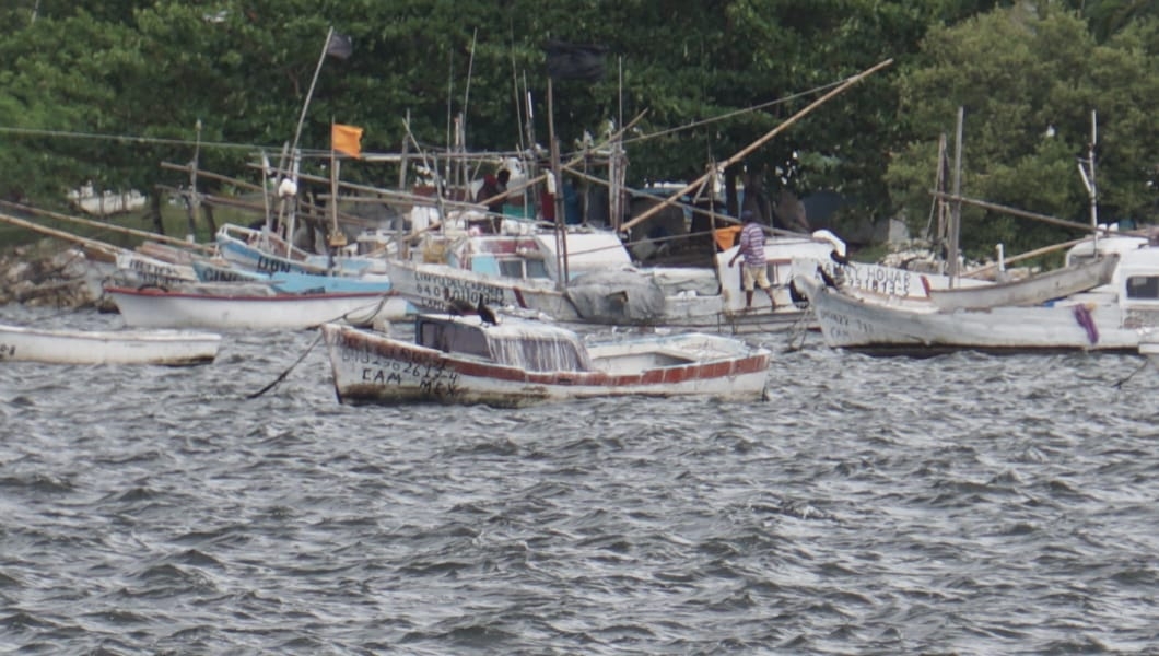 Aún no cierran puertos de navegación de Campeche