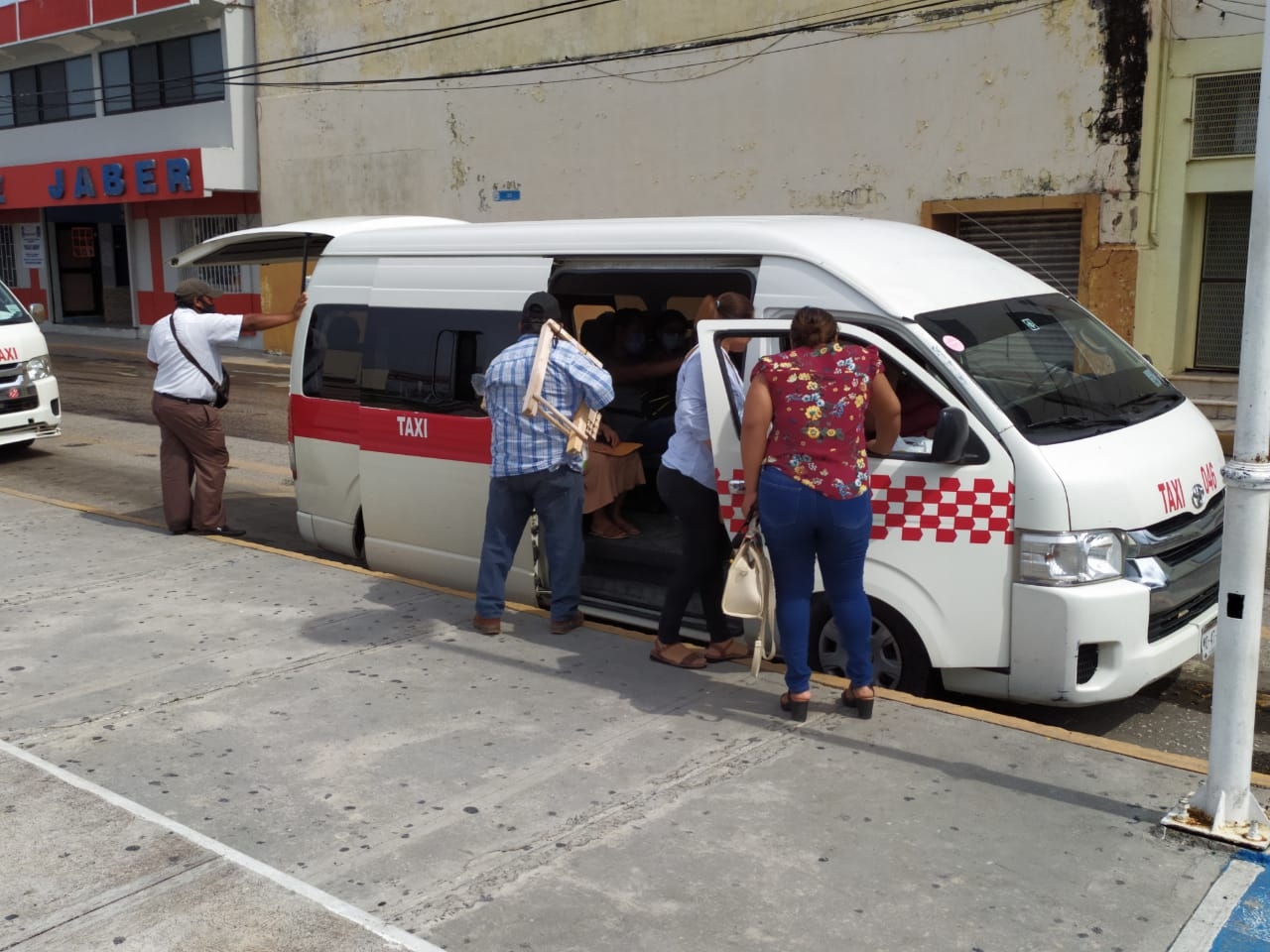 Transportistas señalan desconsideración de autoridades en Ciudad del Carmen