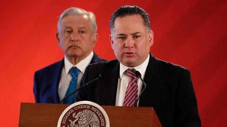 Santiago Nieto se queda en la UIF; no irá por gubernatura de Querétaro