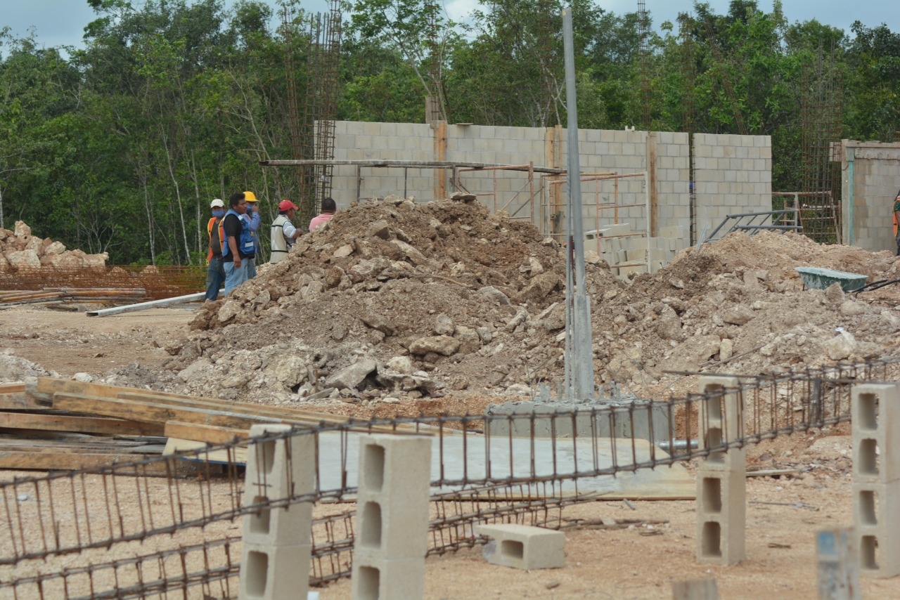 Huracán Zeta no retrasó construcción de escuelas en Quintana Roo