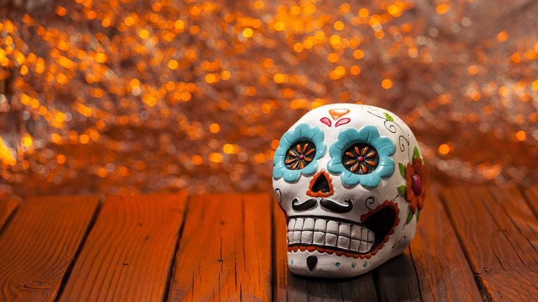 Día de Muertos VS Halloween, ¿Cuál fue primero?