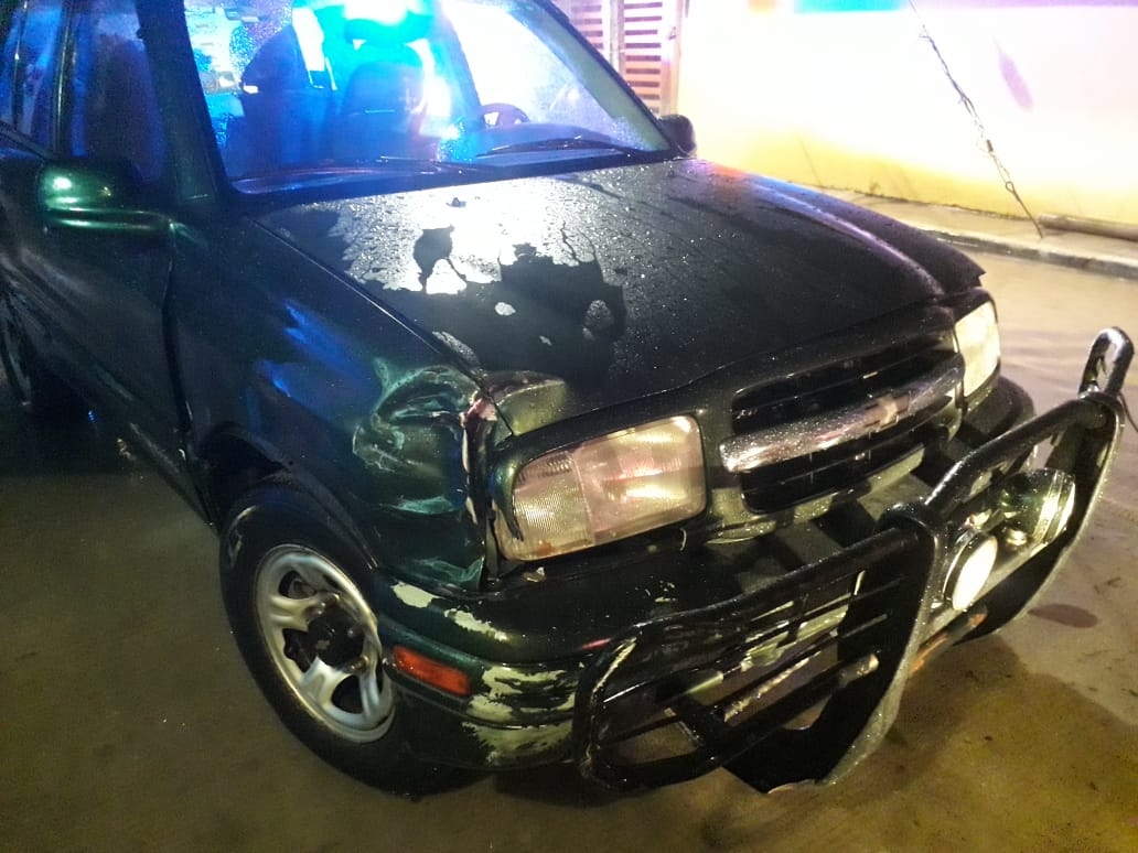 Se estrella contra una camioneta en Ciudad del Carmen
