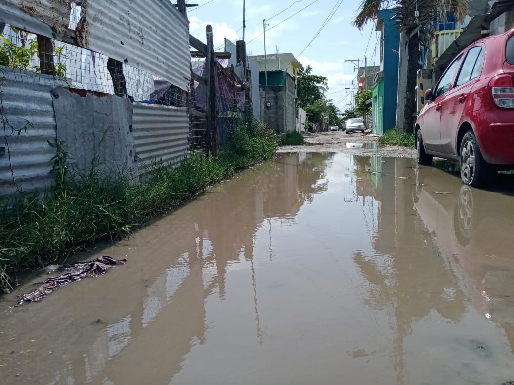 Tormenta Tropical 'Gamma' deja anegaciones en Bivalvo