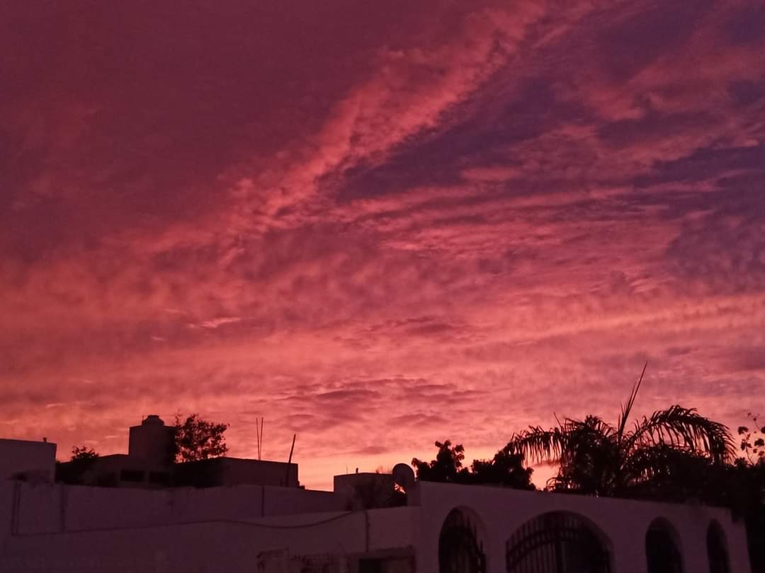 Quintana Roo amanece con cielo rojizo ante la llegada de Delta: FOTOS