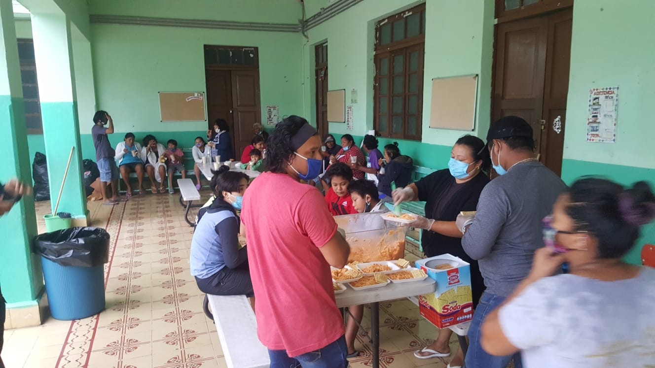 Pobladores se unen para llevar alimentos a un albergue en Hunucmá