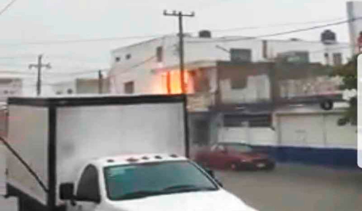 La explosión dejó al sector sin energía eléctrica. Foto: Julio Jiménez Mendoza.