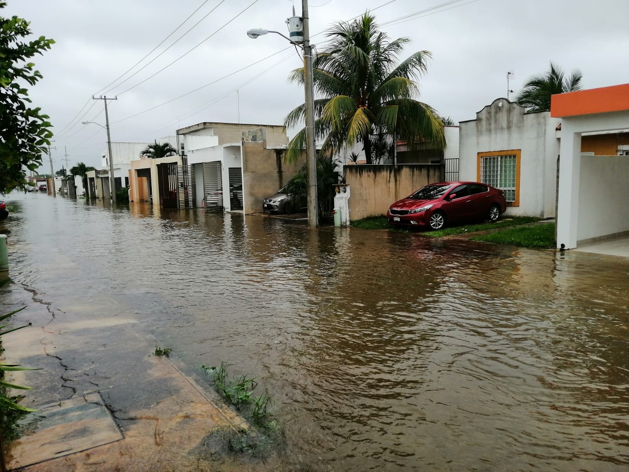 Vecinos del Fraccionamiento Las Américas en Mérida lanzan petición para solucionar las inundaciones