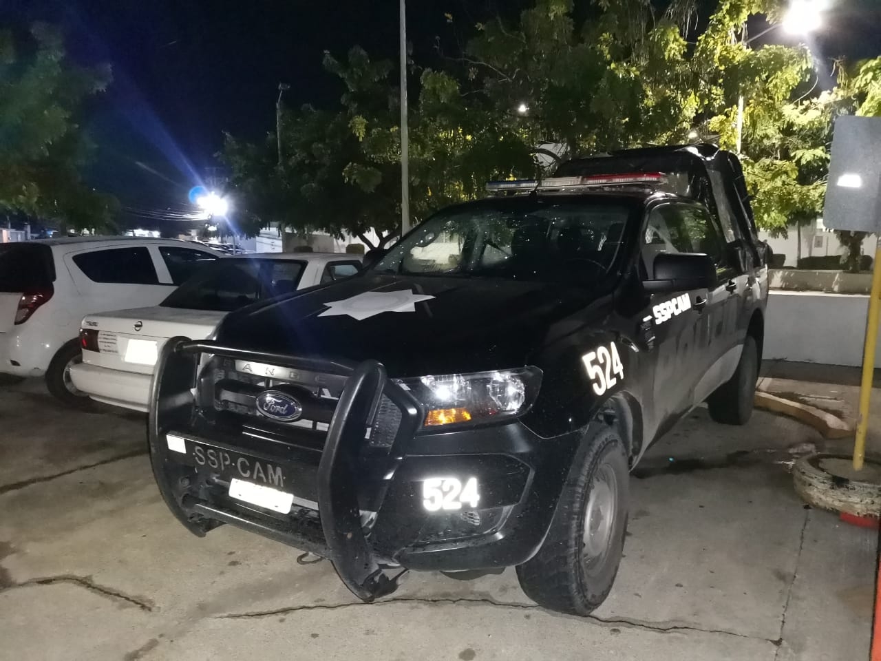 Borrachos lapidan patrulla en Ciudad del Carmen